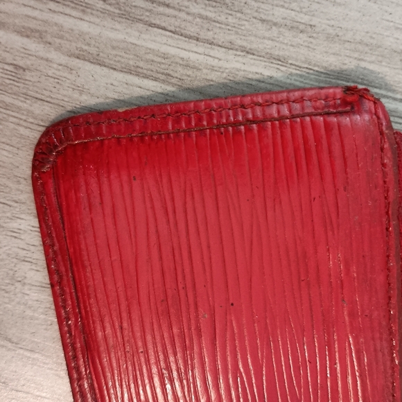 Louis Vuitton Epi Pochette Cles Coin Wallet Coin Case Red Hardware Gold - Picture 5 of 14